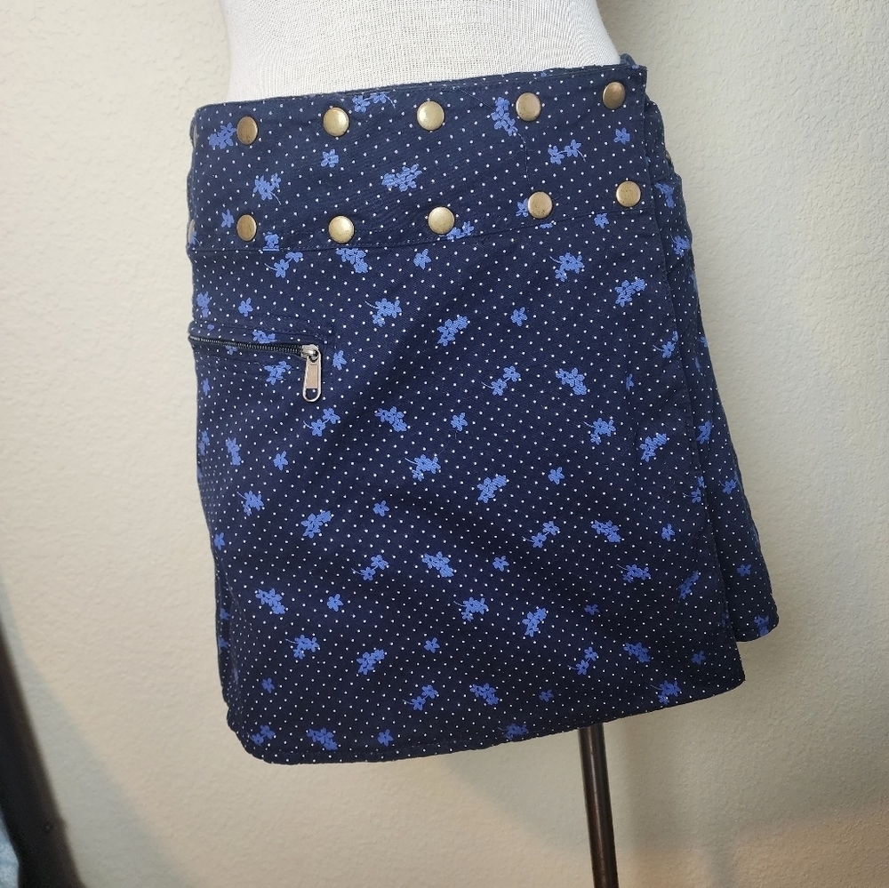Reversible Blue & Purple Adjustable Waist Snap Buttons  Zipper Pockets Skirt